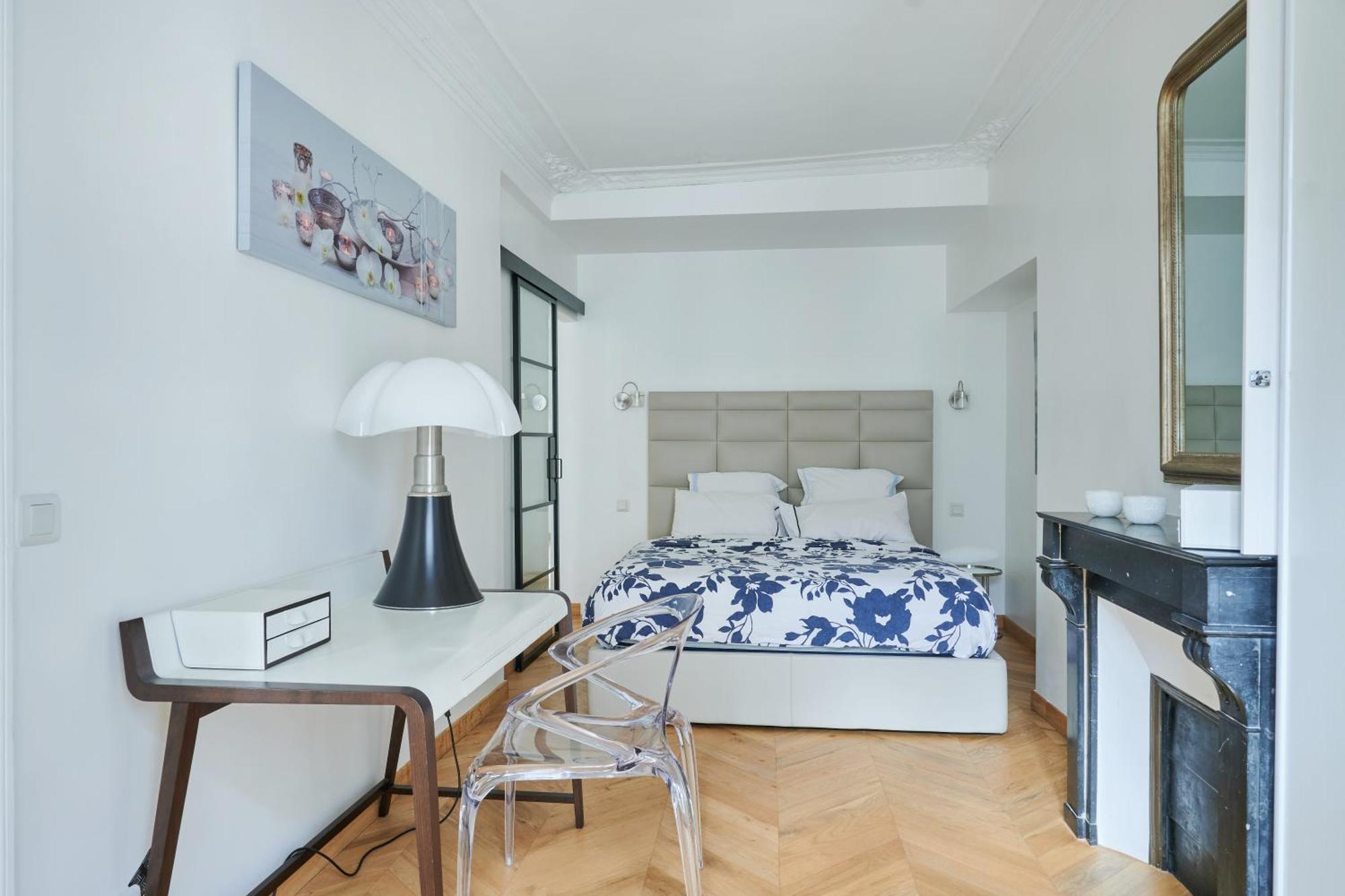 Appartement Elysee/fg St Honore- 2 Pieces De Luxe Parijs